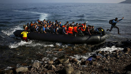The Financial Times: чешский президент предложил отправить беженцев на необитаемый остров