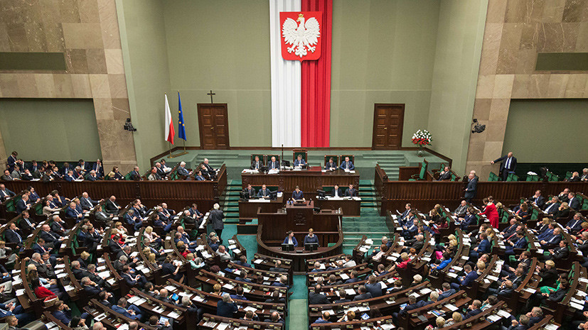 Сейм Польши обсуждает, как вести себя с Россией
