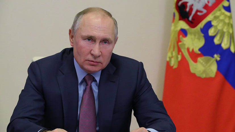 «Должны подумать о последствиях любого шага»: Путин заявил, что Россия не бросит Донбасс